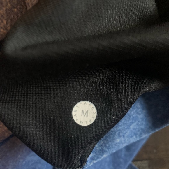 Lululemon Pacebreaker Linerless Short 8.5” - Picture 3 of 3